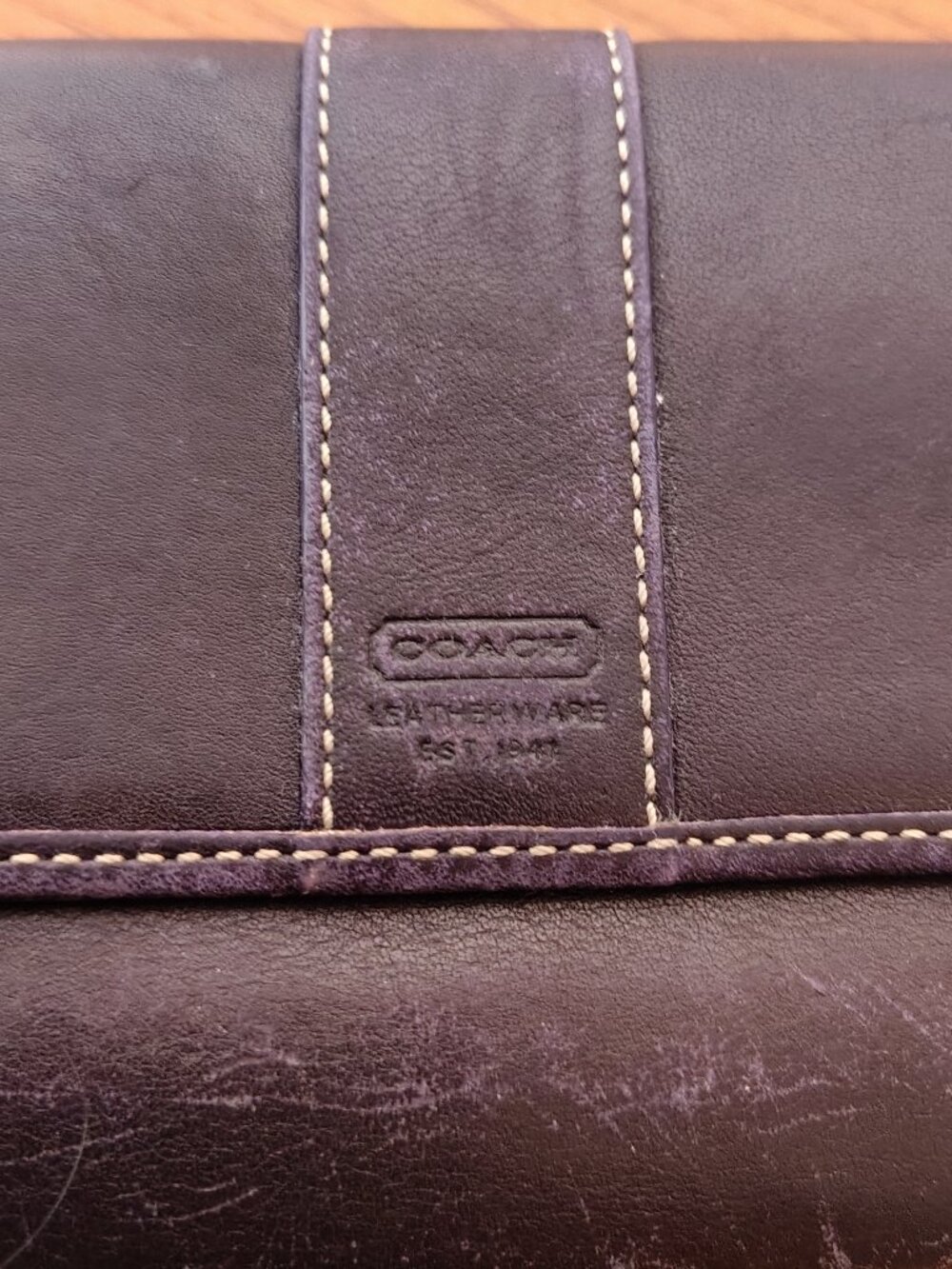 Vintage Coach Hampton Purple Leather Trifold Wallet - Picture 11 of 11